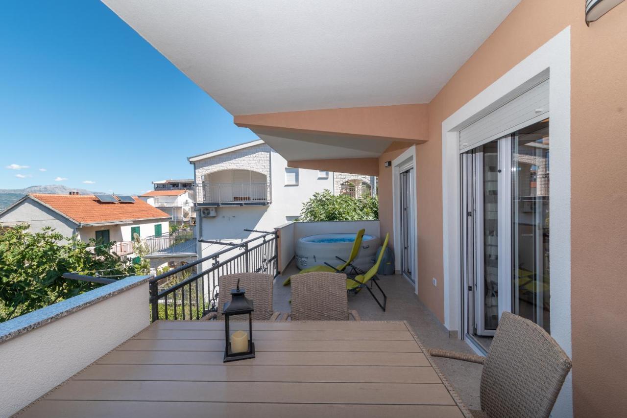 Apartment Gagula With Jacuzzi Trogir Zewnętrze zdjęcie