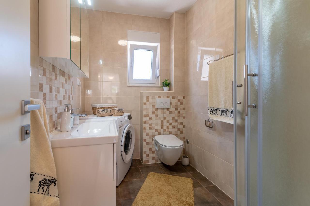 Apartment Gagula With Jacuzzi Trogir Zewnętrze zdjęcie
