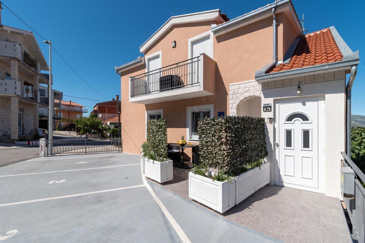 Apartment Gagula With Jacuzzi Trogir Zewnętrze zdjęcie